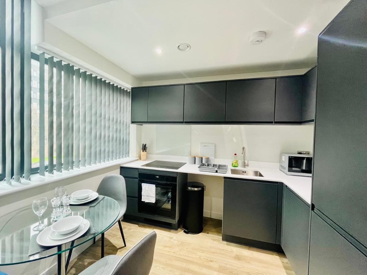 Lovely Studio Apartment With Free Parking Included! Μάντσεστερ Εξωτερικό φωτογραφία