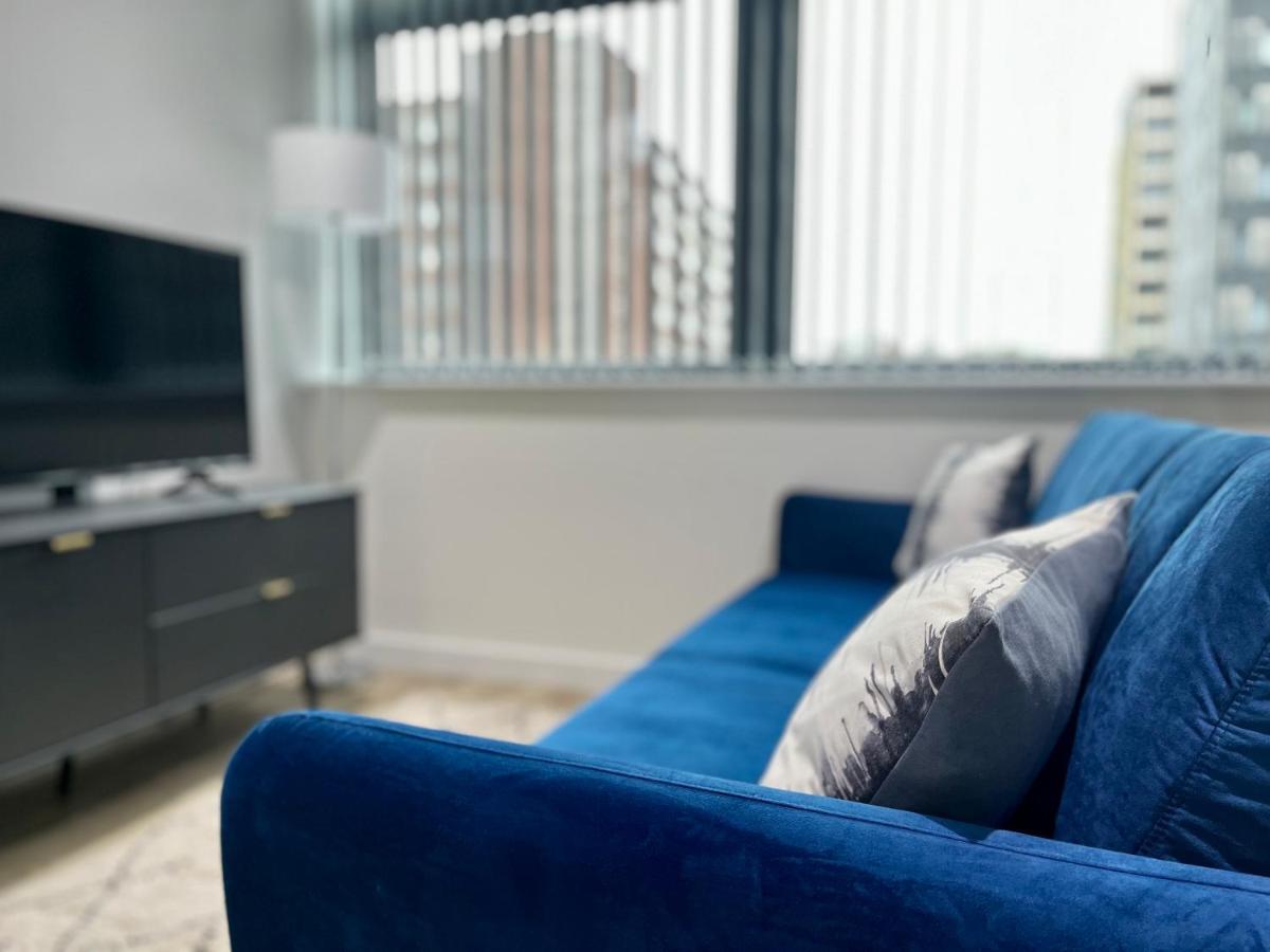 Lovely Studio Apartment With Free Parking Included! Μάντσεστερ Εξωτερικό φωτογραφία